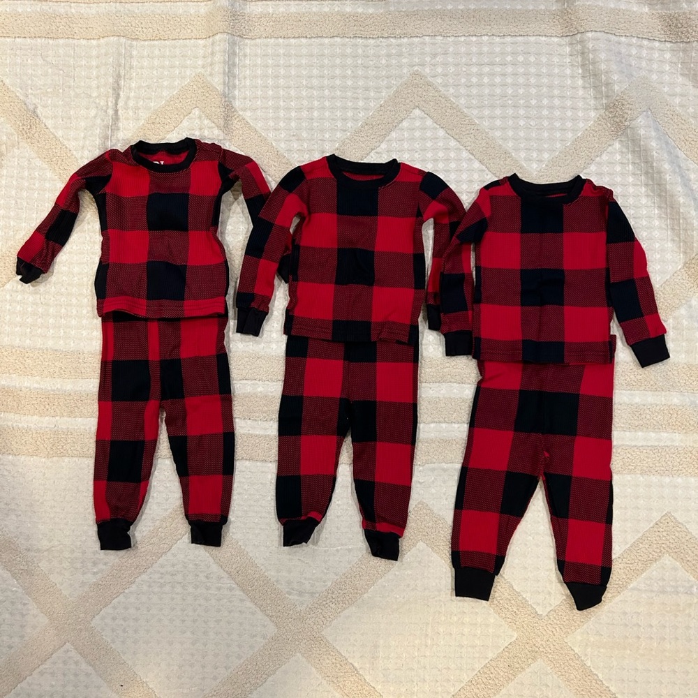 Set of 3 Buffalo plaid pajama pants and shirts - size 6 months